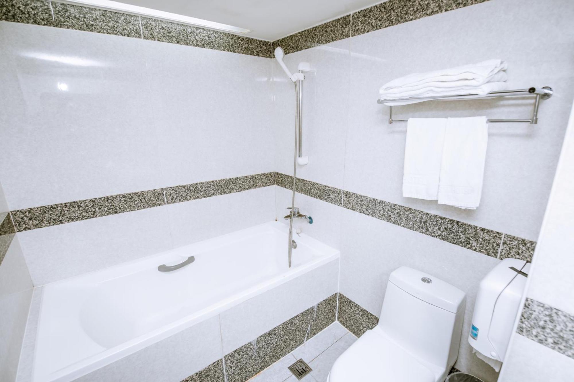 Guide Hotel Taoyuan Fuxing Habitación foto